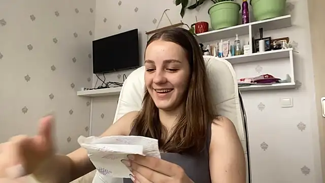 SweetieKatie online show from January 8, 10:41 am