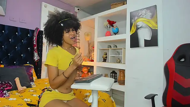 Zaira sofiaa online show from February 2, 2:10 am