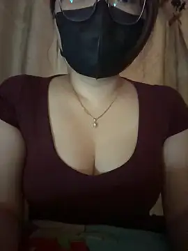 Thythy68 online show from December 2, 4:25 am