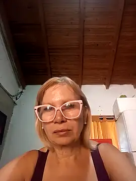 SexyMilf1211 online show from March 4, 6:14 pm