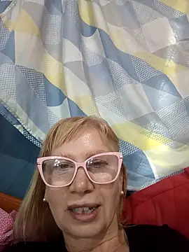 SexyMilf1211 online show from April 6, 4:30 pm