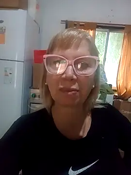 SexyMilf1211 online show from April 9, 4:34 pm