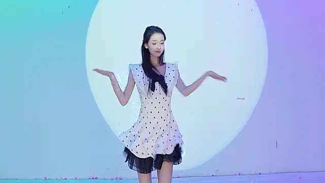 STY-0089 online show from March 12, 6:16 am