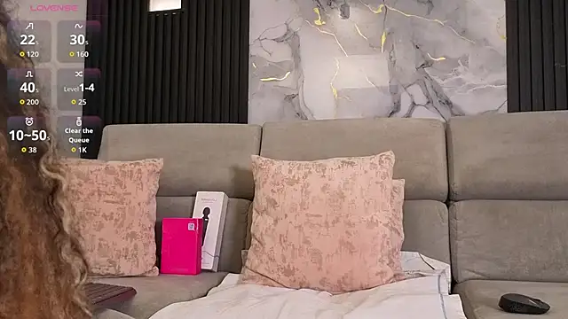 zendayavg online show from February 2, 12:04 pm