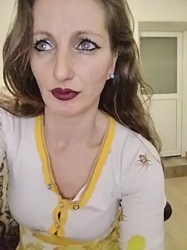 CrazyMaya39 online show from April 5, 11:48 pm