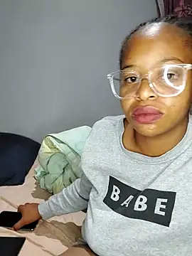 Naive618 online show from January 18, 10:50 pm