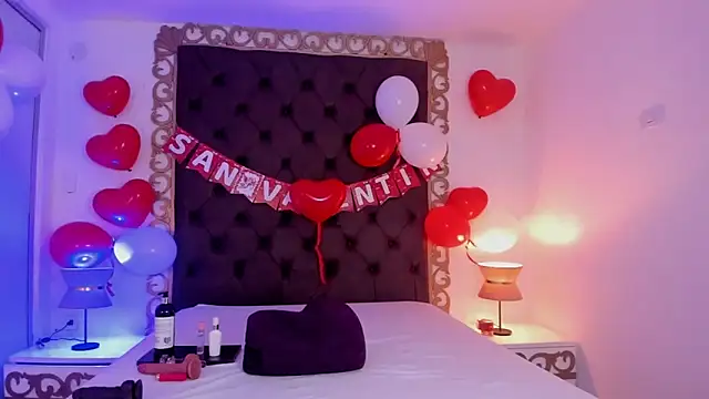 AlinaMilf online show from February 14, 11:07 pm