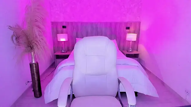 kylie collins online show from May 29, 3:48 am