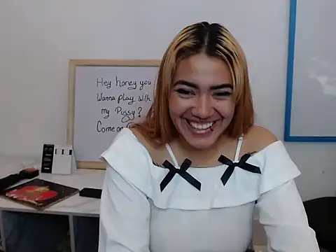 KloeeCavallier online show from February 25, 5:11 pm