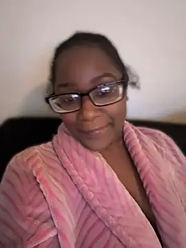 kaywest online show from May 2, 8:28 am