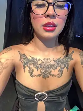 Dannii- online show from March 25, 1:55 am