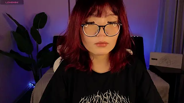 Erica Asti online show from November 22, 8:17 am