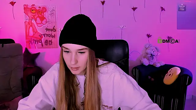  kellykitten  online show from March 3, 2:01 pm