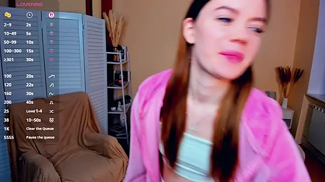 AngelesBenitz online show from March 28, 8:47 am