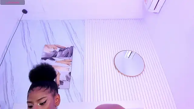 Afro Luna online show from April 2, 1:41 pm