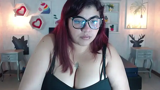 danna garza online show from February 3, 9:47 am