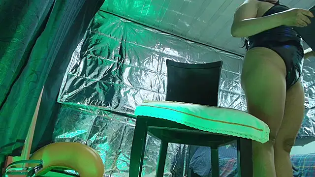 missstres scarleth online show from November 28, 9:23 am