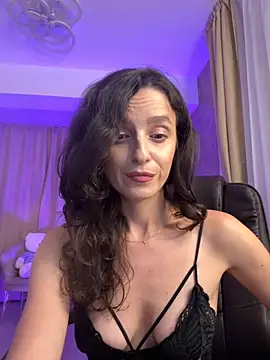 AnnaHarperX online show from October 9, 4:55 pm