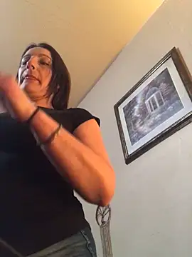 AndreaSFanSTo online show from February 3, 5:05 am