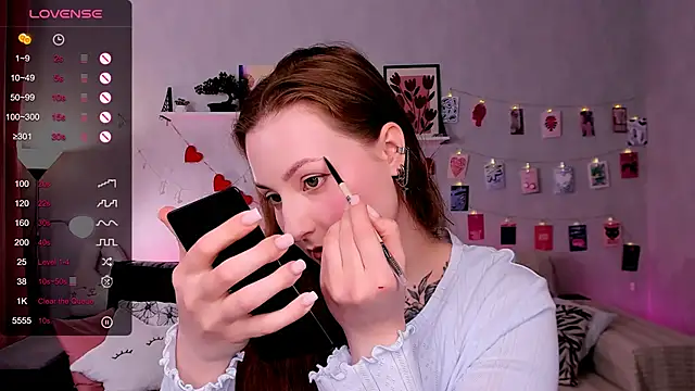 velvet cherry  online show from May 28, 8:34 am