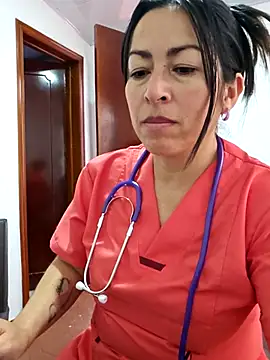 JustSamantha  online show from December 19, 9:07 pm