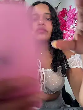 chleo rosse online show from April 8, 2:24 am