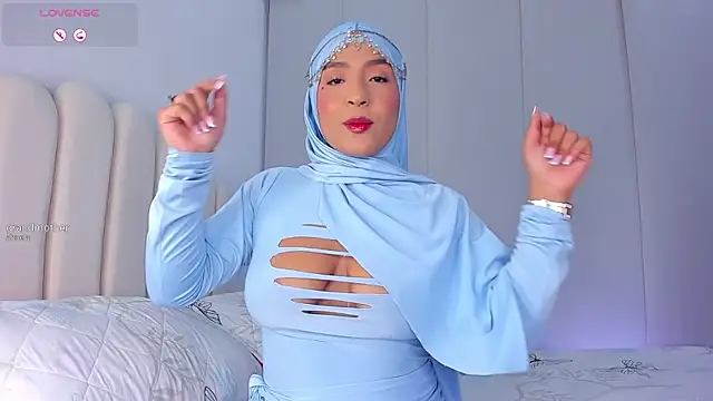 Amira-Zahra online show from August 3, 10:26 pm