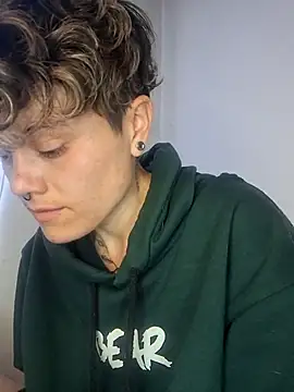 megan NL online show from December 3, 10:01 pm