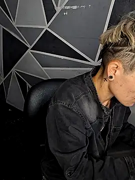 megan NL online show from February 9, 9:06 pm