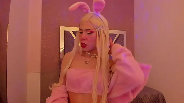 frany wolf  online show from December 4, 5:32 am