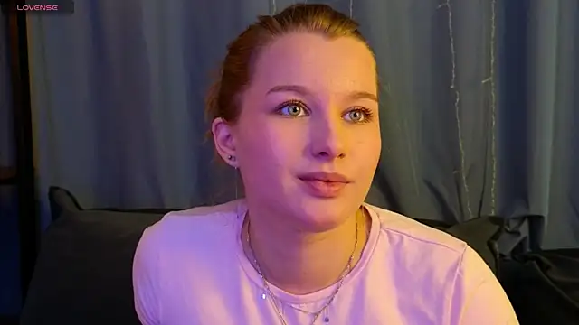 ImiMonroe online show from April 29, 4:27 am