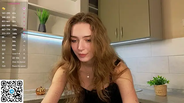 NoirAstrya online show from April 1, 6:03 am