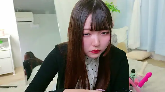  Sakura F online show from May 6, 6:01 pm