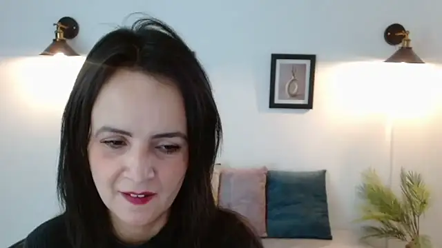 Juliana  lx online show from April 7, 1:46 pm