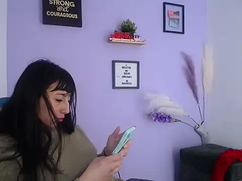 luisa homes online show from January 6, 6:00 pm