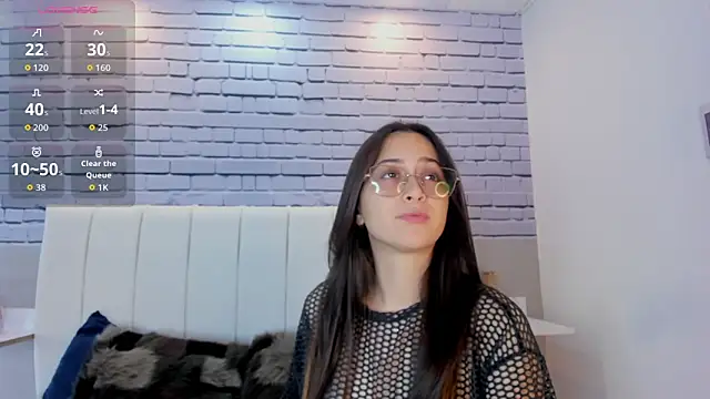 SophieeMoore online show from February 4, 1:36 pm