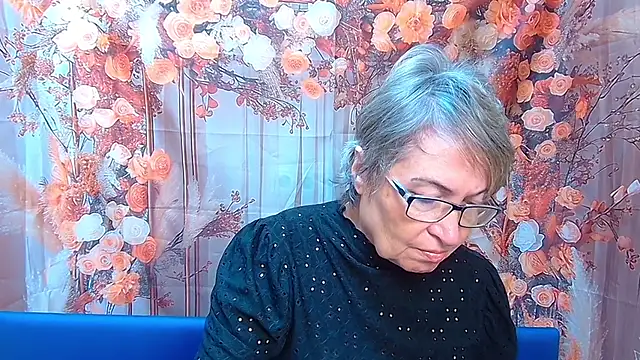 OlgaLuck online show from November 28, 6:27 am