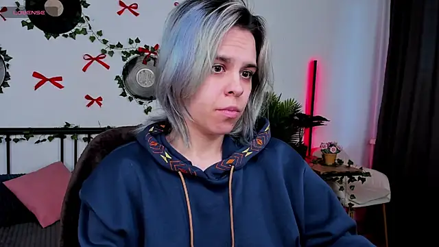 LiraBelle online show from April 17, 3:08 am