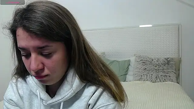 Leona Rae online show from January 13, 1:48 pm