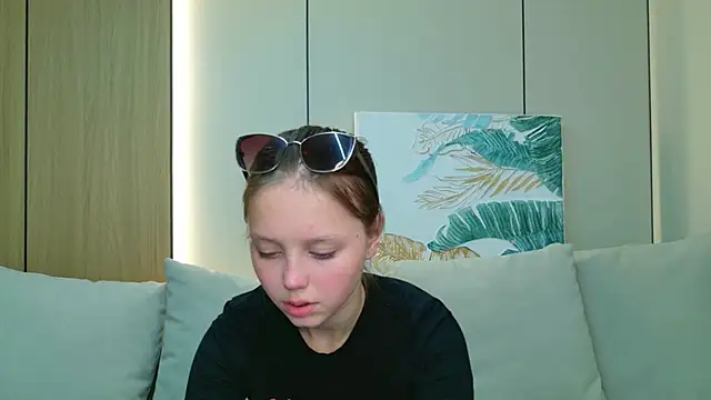 Samantha Martines online show from February 14, 8:55 pm