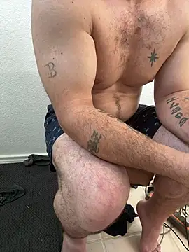 2addictivelyhorny online show from May 25, 5:12 pm