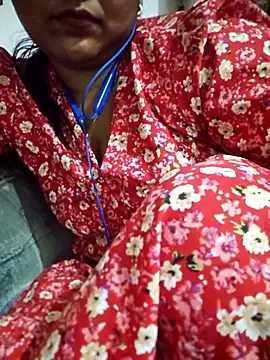 Tamil Smiley Queen online show from January 8, 8:24 pm