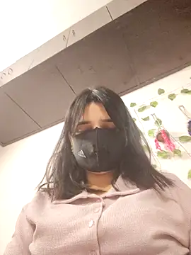 Sexolinaa online show from May 9, 2:41 pm