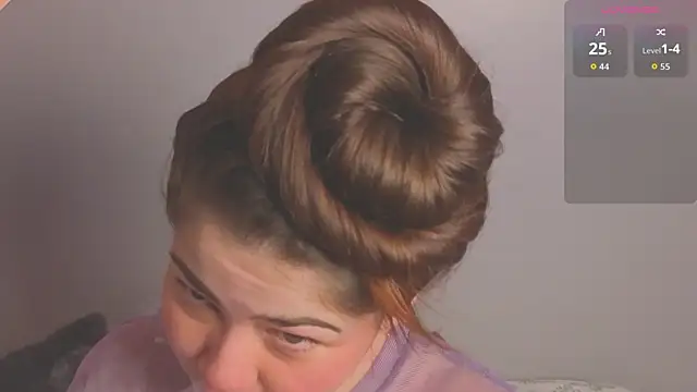 amyvans  online show from June 4, 9:52 pm