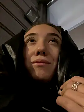 CristinaSw online show from December 5, 8:21 pm