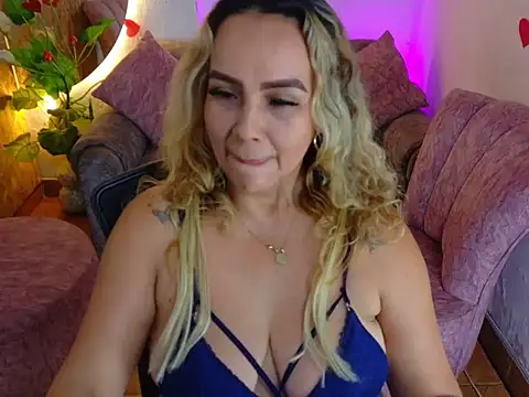 Aunty milf online show from January 13, 7:18 pm