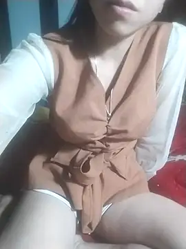 tieutam122 online show from February 11, 11:06 pm