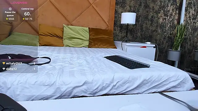 TinyBlair online show from January 7, 7:12 am