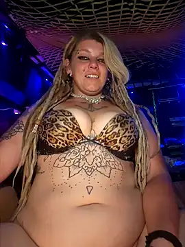 Horny hippie online show from April 26, 11:35 pm