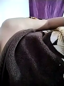 RASHMI SHARMA9 online show from January 31, 7:11 pm